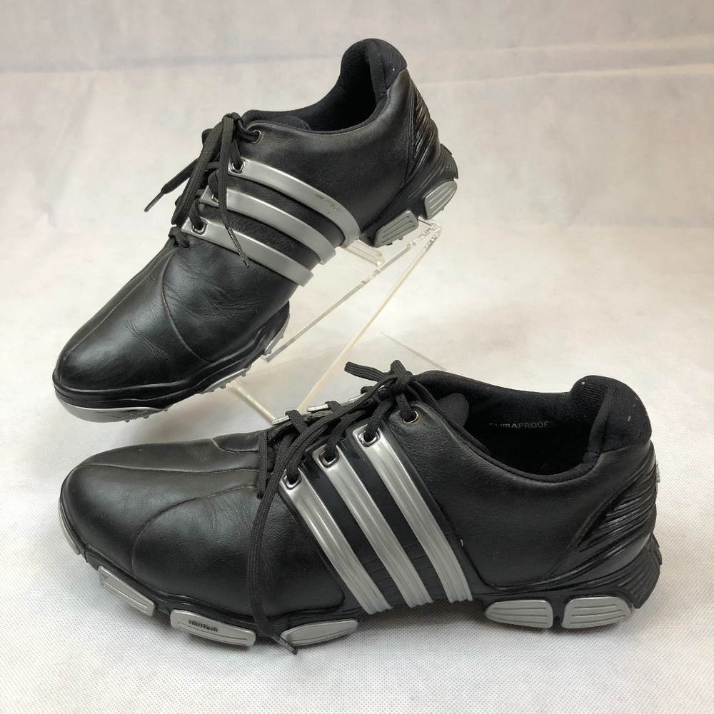Under Armor baseball cleats Size 11.5
